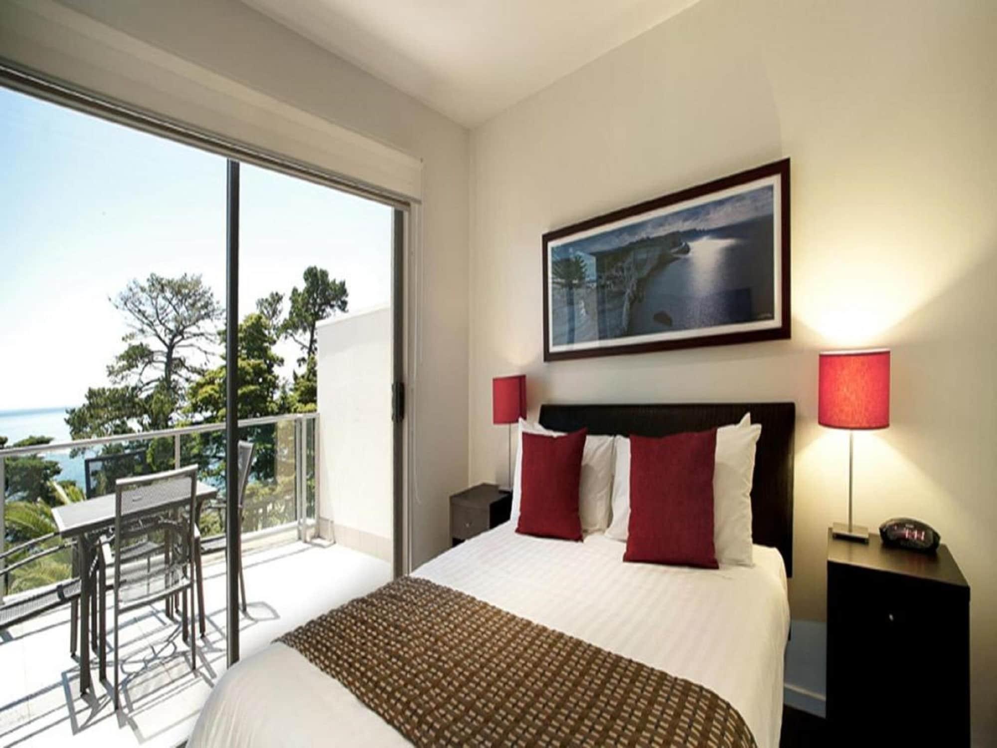The Waves Apartments Коув Экстерьер фото