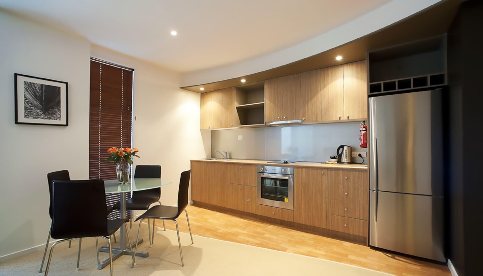 The Waves Apartments Коув Экстерьер фото
