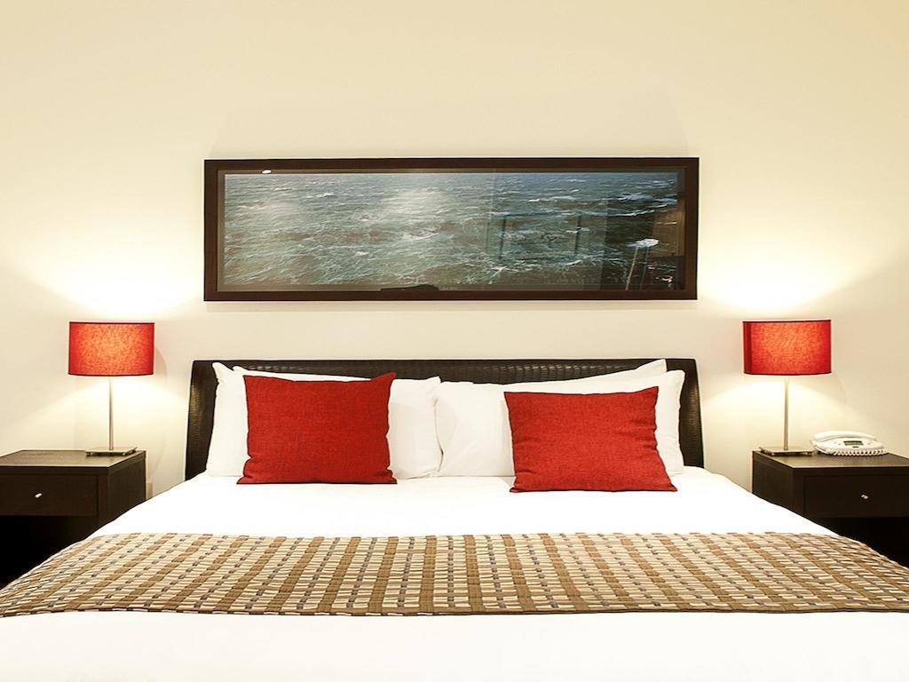 The Waves Apartments Коув Экстерьер фото