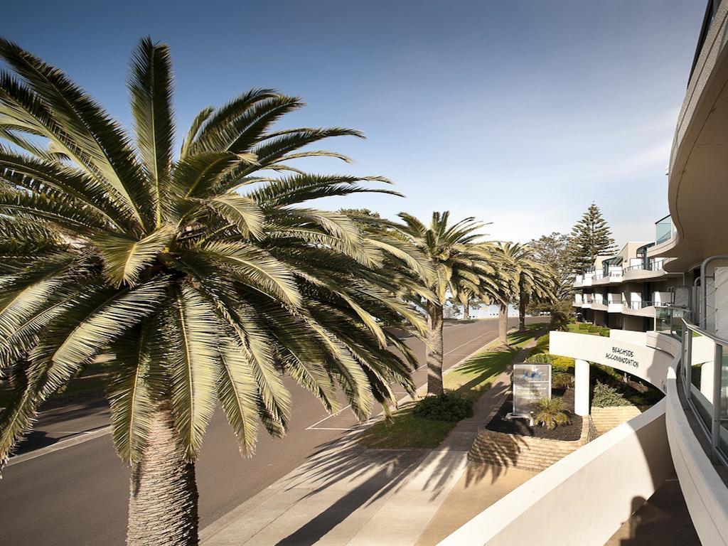 The Waves Apartments Коув Экстерьер фото