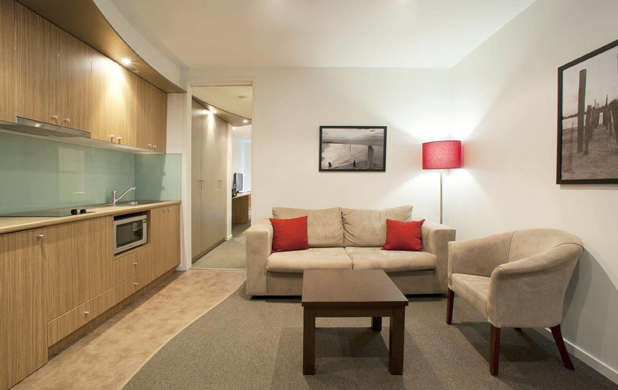 The Waves Apartments Коув Экстерьер фото